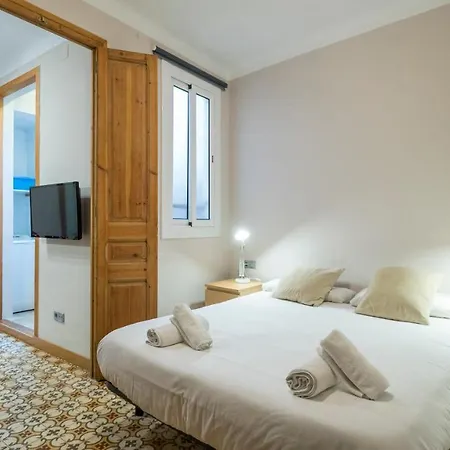 Acogedor Apartamento De 2 Dormitorios Barcelona Exterior photo